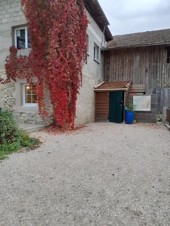 Okami Du Vercors Saint-Laurent-en-Royans Екстериор снимка