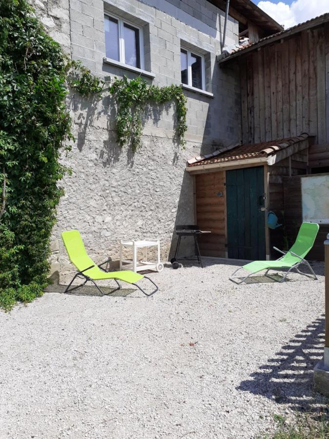 Okami Du Vercors Saint-Laurent-en-Royans Екстериор снимка